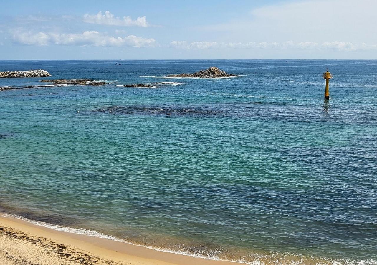 Seaside Minbak Villa Goseong  Exteriör bild