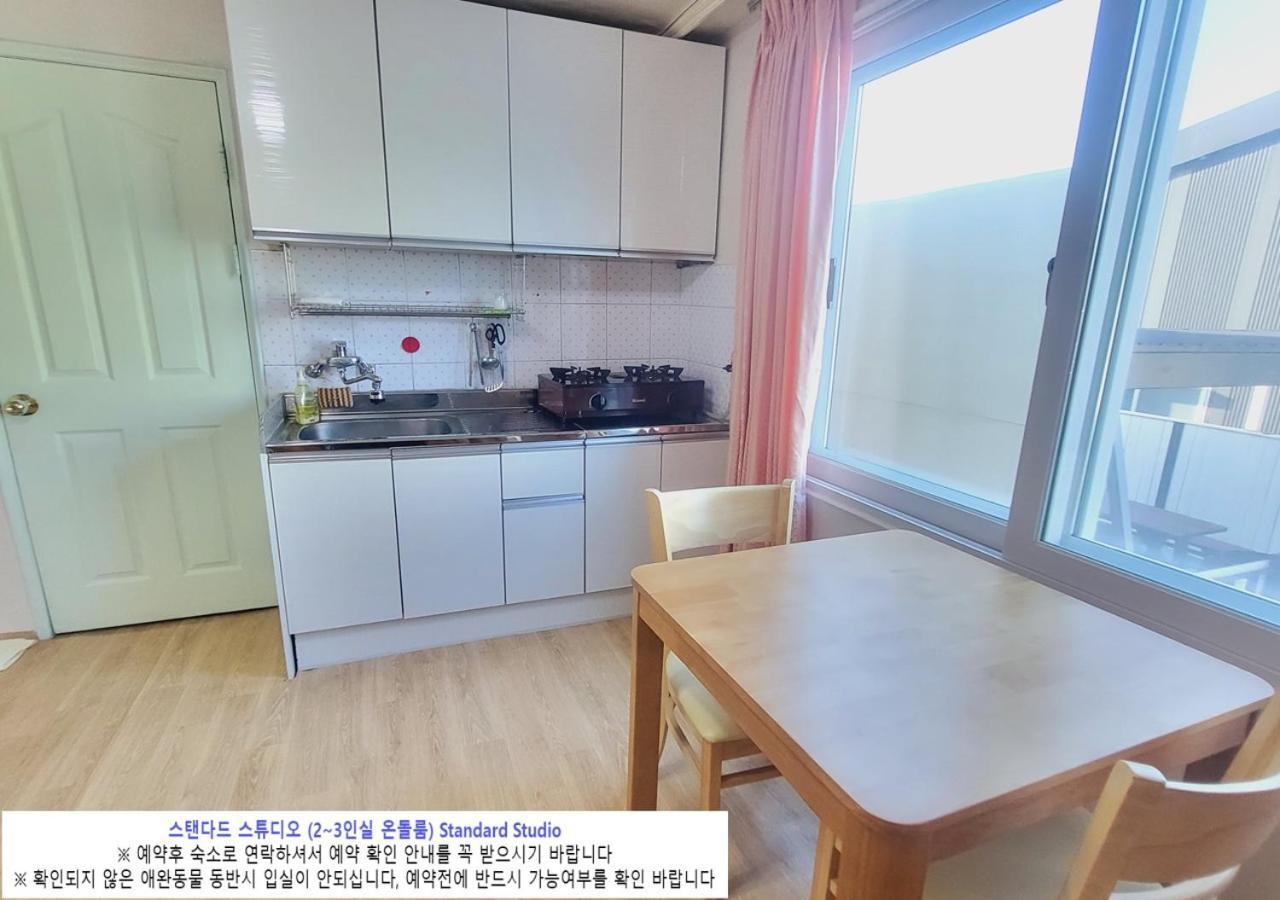 Seaside Minbak Villa Goseong  Exteriör bild